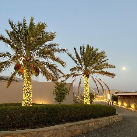 The View Hotel Al Hamra Exterior photo